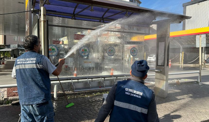 Ereğli'de otobüs durakları dezenfekte edildi
