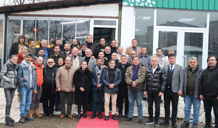 Yerel Basın, Murat Sesli’nin mangal partisinde bir araya geldi