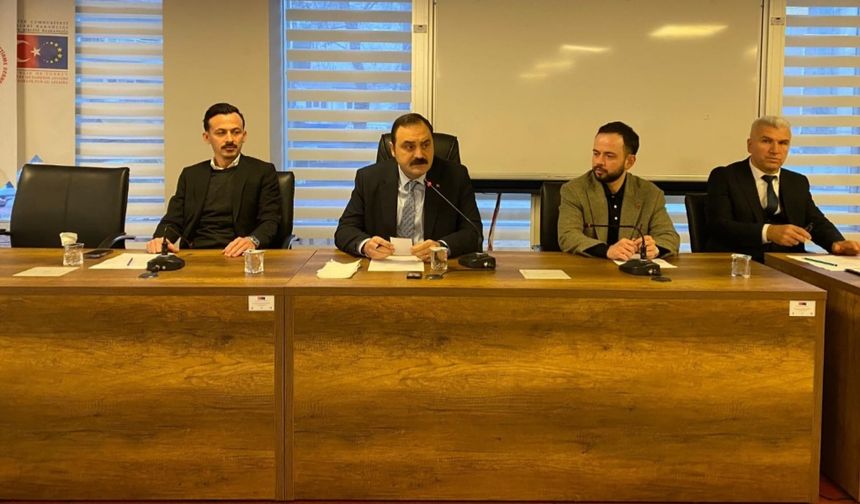 Altuğ Dökmeci'ye, İklim ve Enerji için Küresel Sözleşme'ye imza yetkisi verildi