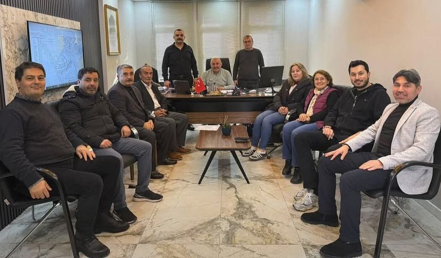 Vedat Öztürk, meclis üyeleriyle projeleri masaya yatırdı