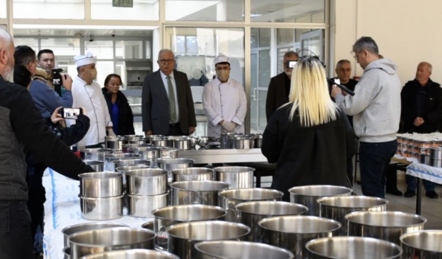 Aşevi ve gıda kolisi müracaatları sürüyor