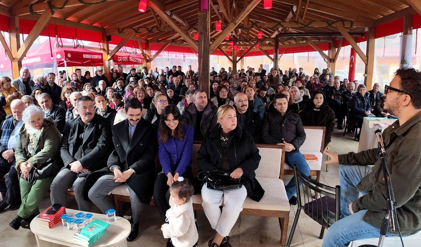 Oytun Erbaş’ın oturuşu tepki çekti