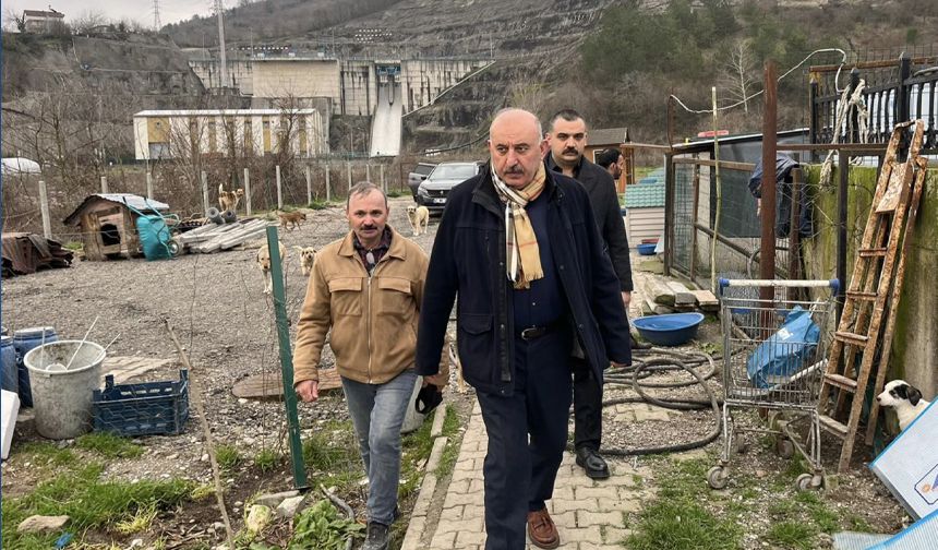 Başkan Öztürk, Sokak Hayvanları Bakım Merkezi'ni inceledi