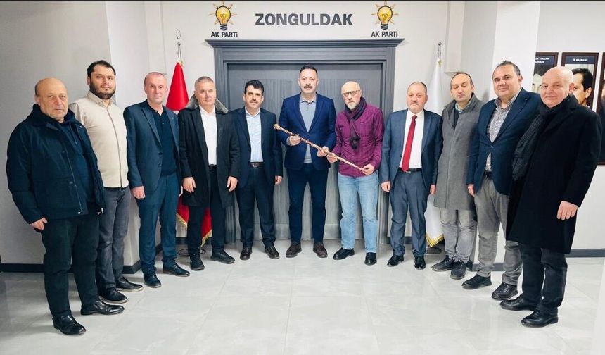 Eski yöneticilerden AK Parti Zonguldak İl Başkanlığı’na ziyaret