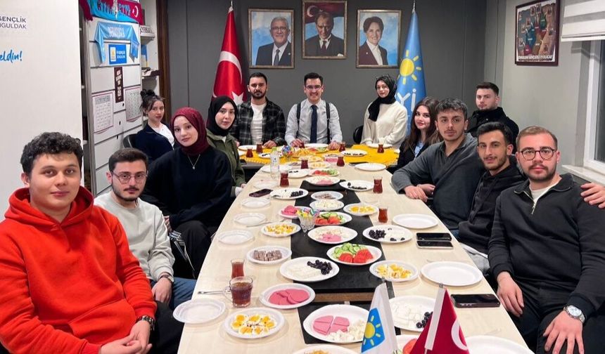 İYİ Parti gençliğinden, 'İYİ'lik Sahuru'