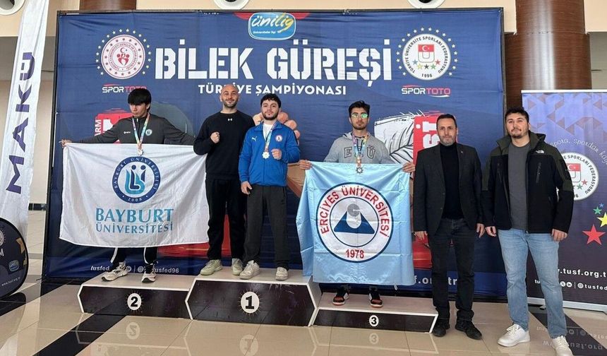 BEUN’lu Dünya Şampiyonu İsmail Hacı Bekar’dan çifte altın madalya