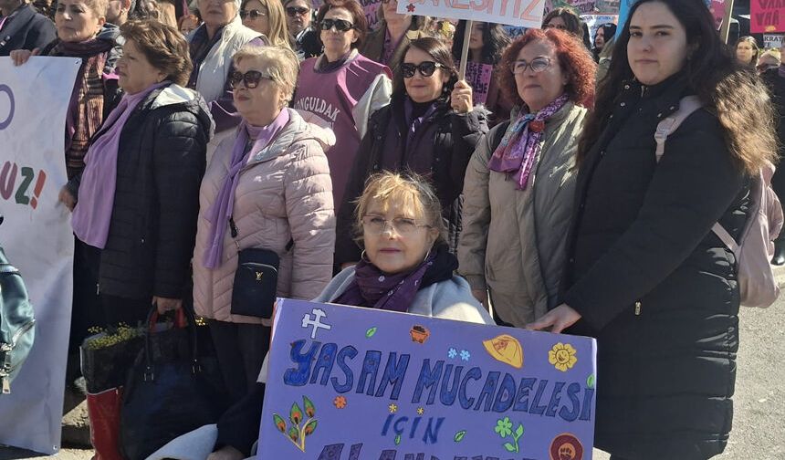 Zonguldak’ta 8 Mart Yürüyüşü: “Söz bizim, emek bizim”