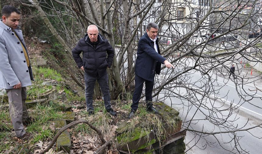 Başkan Erdem, Mithatpaşa ve Rüzgarlımeşe'de incelemelerde bulundu