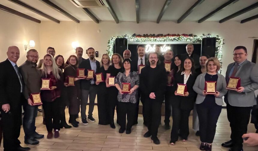 Meslekte 25 yılını geride bırakan hekimler için anlamlı bir tören düzenlendi