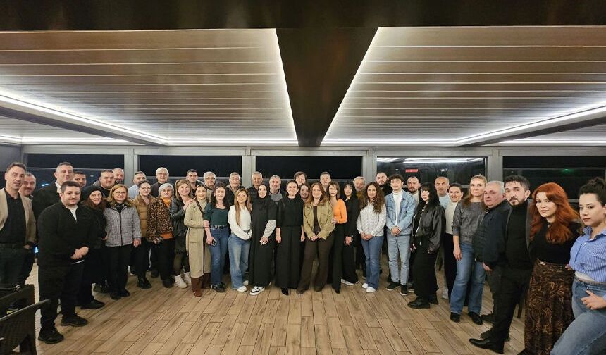 KGD üyeleri iftarda buluştu