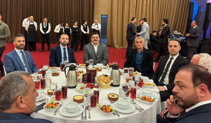 Yavuz Palabaş ve Ümit Uzun MHP Geleneksel İftarına katıldı