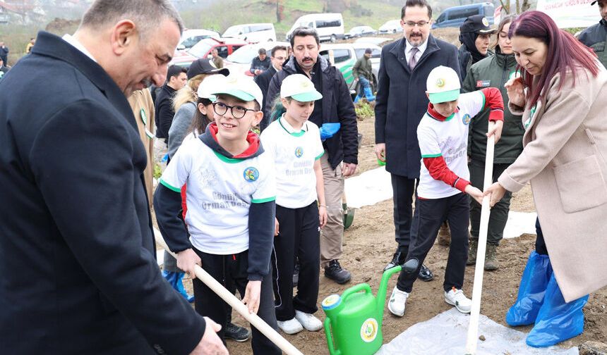 Ereğli'de 2.026 fidan geleceğe dikildi