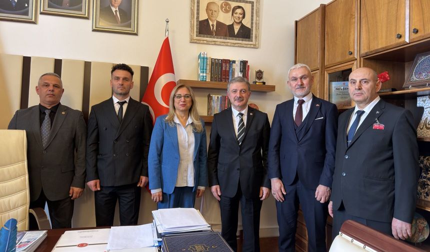 MHP'li başkanlar  TBMM’yi ziyaret etti