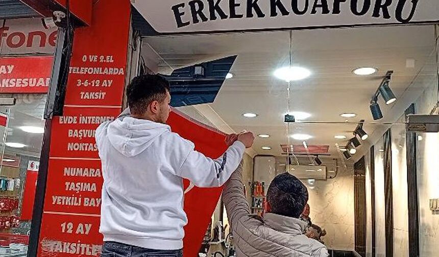 Zabıtadan esnafa Bayrak uyarısı kardşılık buldu