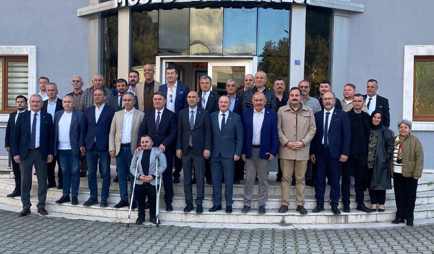 CHP’li Belediye Başkanları Muslu’da bir araya geldi