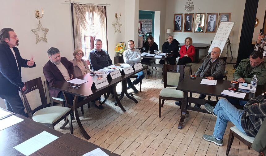 Seçim heyecanı başladı: Yeni Başkan pazar günü belirlenecek