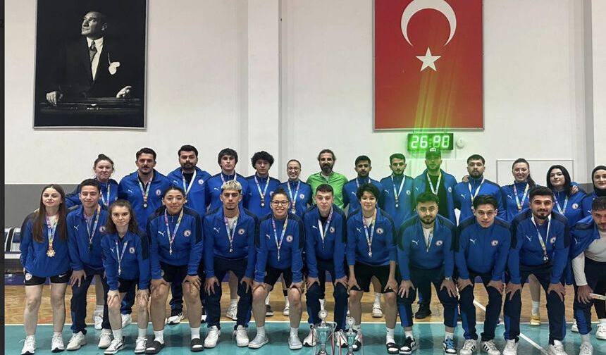 BEUN’dan çifte başarı: Kadın Futsal Takımı Namağlup Şampiyon, Erkek Takımı Üçüncü Oldu