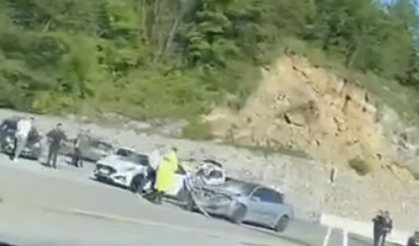 Sapça tüneli mevkiinde trafik kazası