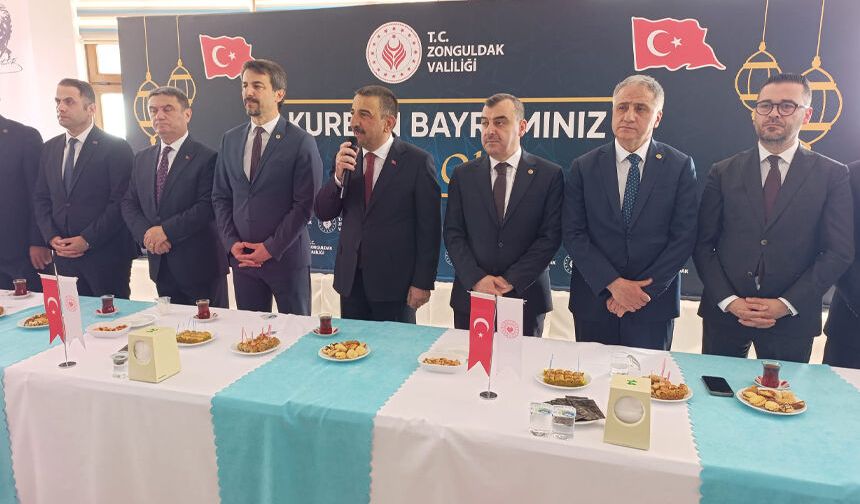 Protokol Polis Evi'nde bayramlaştı