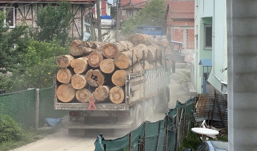 Devrek'te Köylüler yolu kapattı...