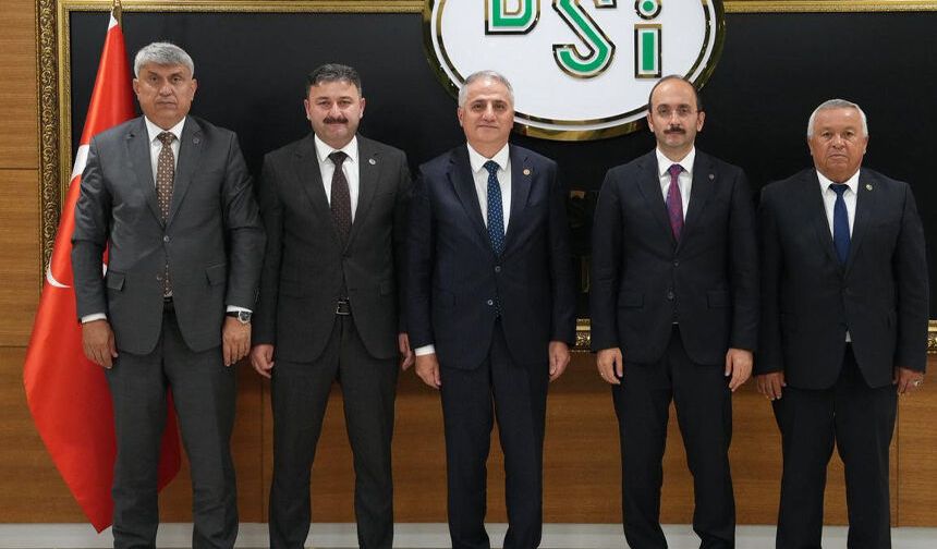 Saffet Bozkurt’tan DSİ’ye ziyaret: Beldelerdeki projeler masaya yatırıldı