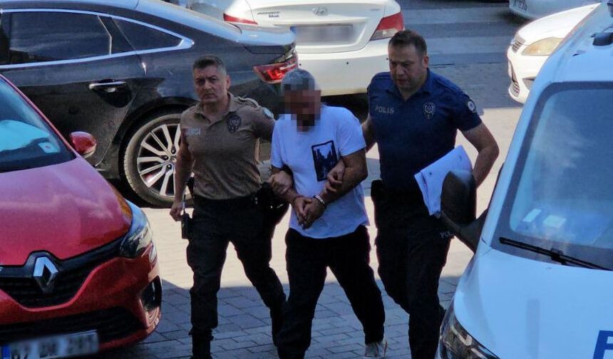 Trafikte kadın sürücüye saldıran otomobil sürücüsü adliyeye sevk edildi