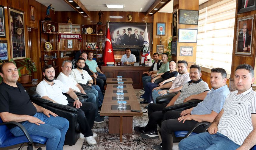 Üzülmez demirhane işçilerinden sendikalarına ziyaret
