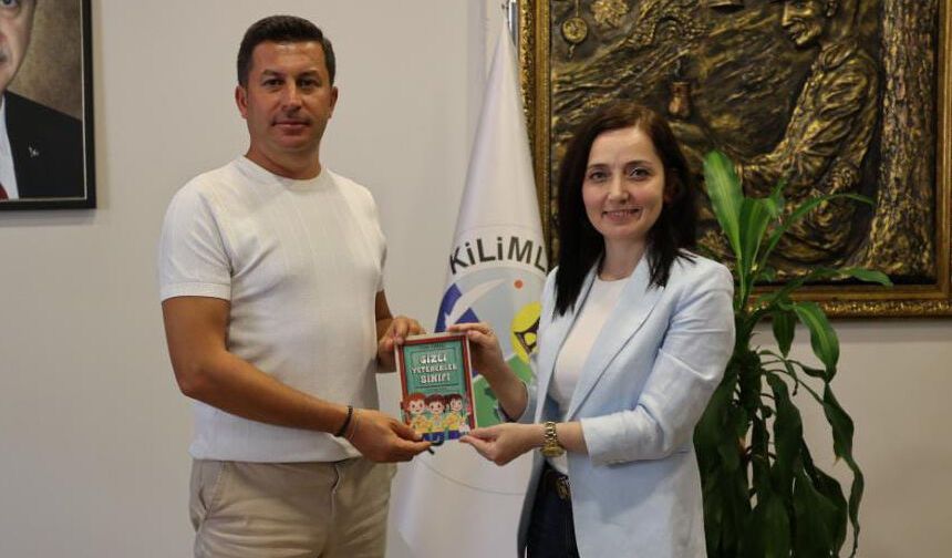 Kamil Altun, "Gizli Yetenekler Sınıfı" kitabının yazarı Ceyda Türkkaş'ı ağırladı
