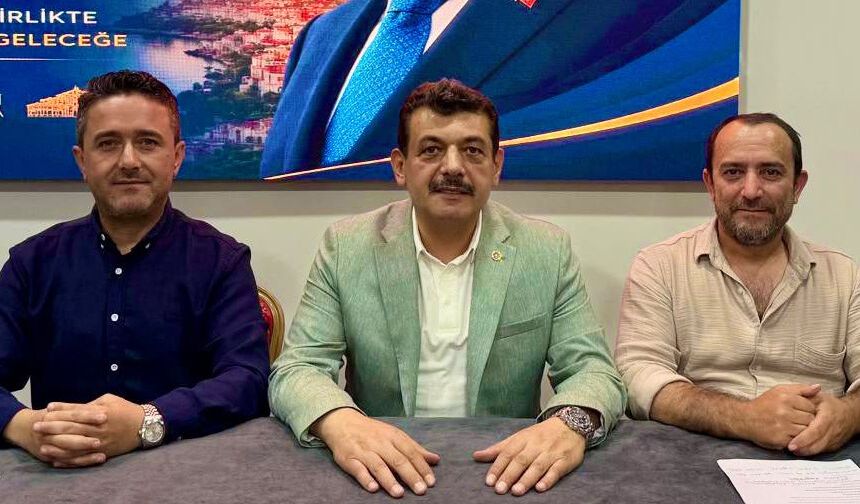 AK Parti Merkez İlçe Yönetimi toplandı