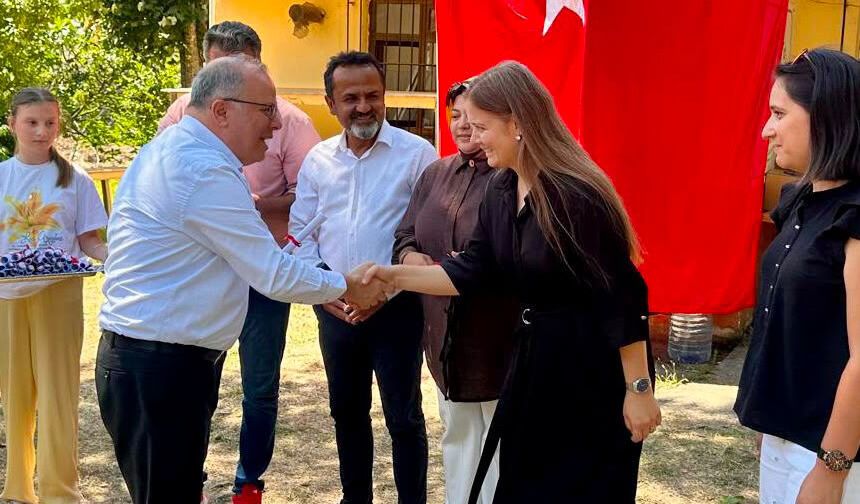 Hasbeyler Köyü'nde Arıcılık Kursunu tamamlayan kursiyerlere sertifikaları verildi