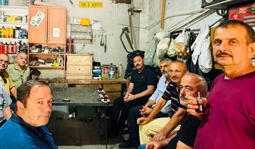 Mustafa Çağlayan Asma Mahallesi esnafını ziyaret etti