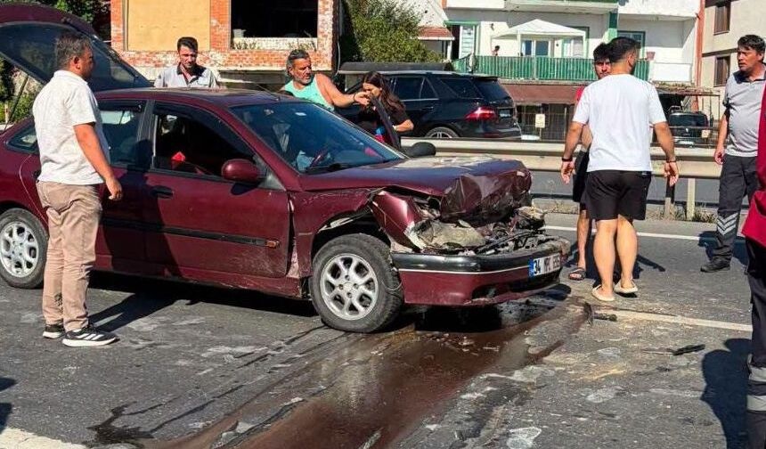 Kamyona arkadan çarpan otomobilde 2 kişi yaralandı