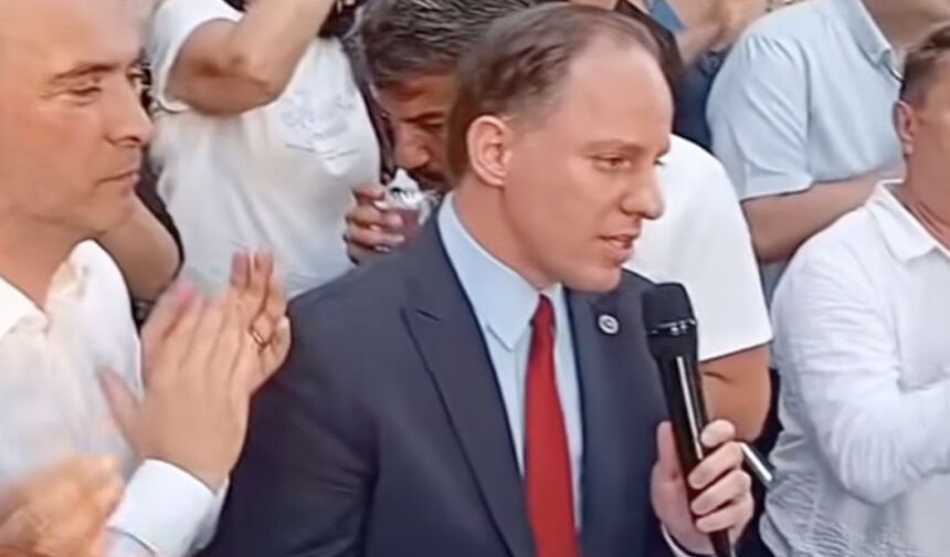 Deniz Yavuzyılmaz'dan Yeni Parti çıkışı: “Benim İl Başkanım Devrim Dural’dır”