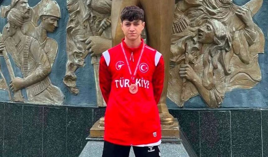 Uluslararası Tekvando Şampiyonası'nda Karadeniz Ereğli'ye gümüş madalya gururu