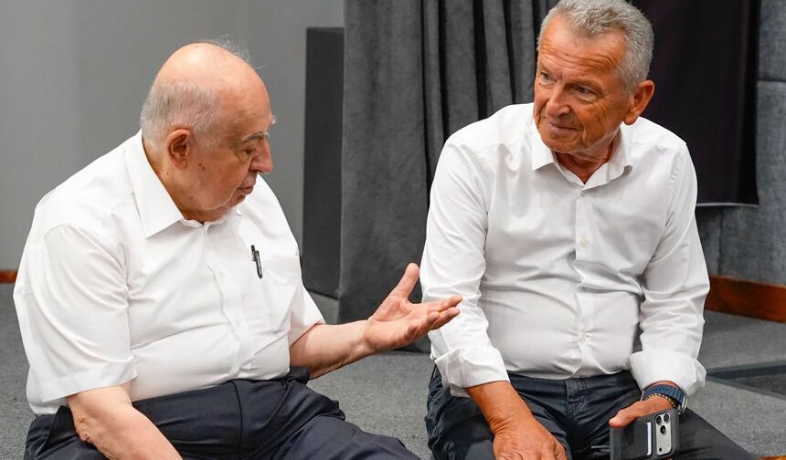 Eski Bakan Tınaz Titiz, Çaycuma'yı ziyaret etti