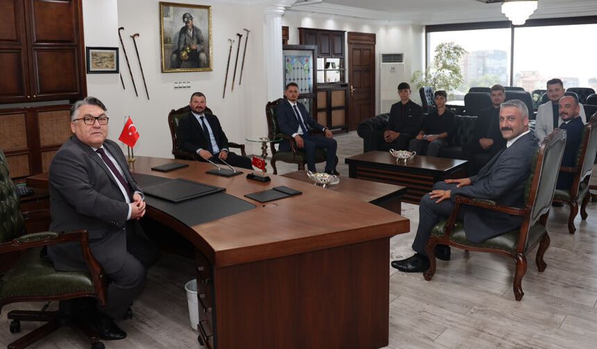 Ülkü Ocakları’ndan BEUN Rektörü Özölçer’e ziyaret