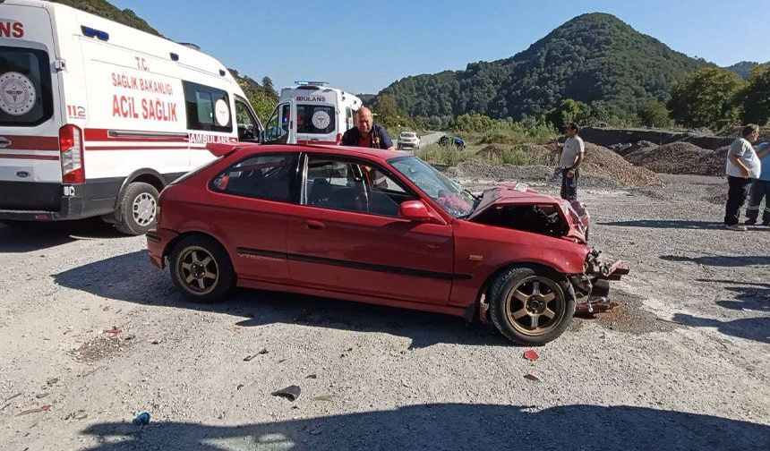 Alaplı-Akçakoca yolunda kaza: 1 Yaralı