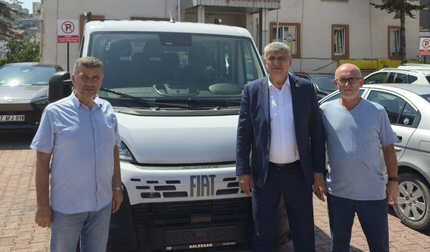 Gülüç Belediyesi’ne çift kabin ilaçlama aracı hibe edildi