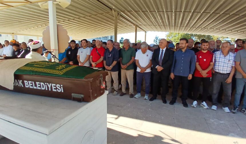Efsane Futbolcu Hamdi Kayahan son yolculuğuna uğurlandı