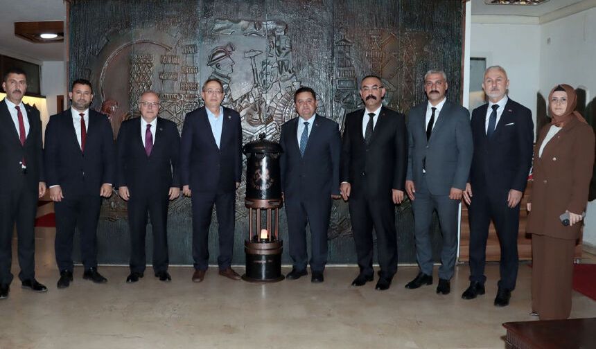 MHP Genel Başkan Yardımcısı Topsakal, GMİS ’i ziyaret etti