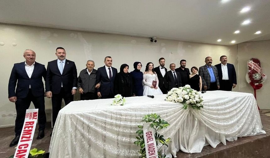 Gazeteci Şaban Yılmaz'ın kızı evlendi
