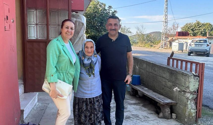 Vali Hacıbektaşoğlu’ndan Ressam Nine’ye ziyaret