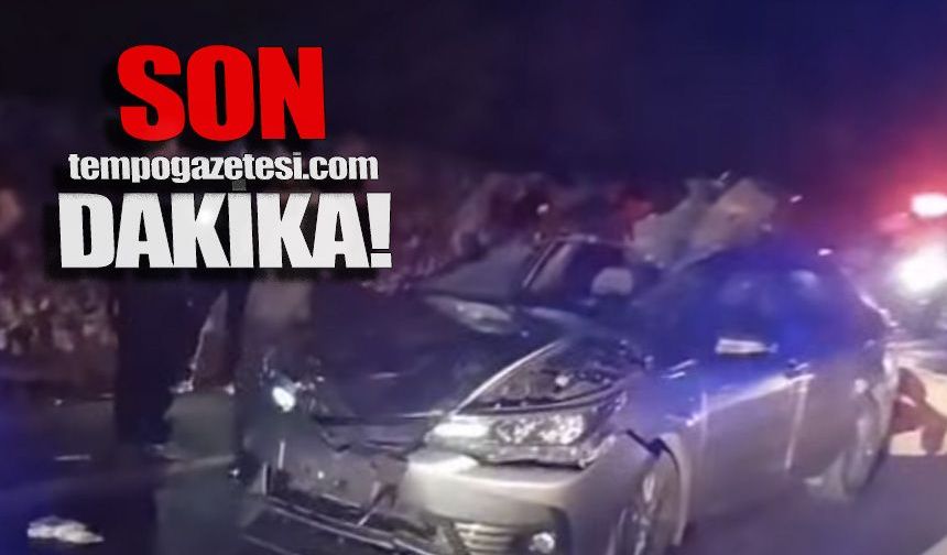 Başıboş ineğe çarpan araç hurdaya döndü