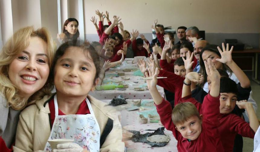 Gökçebey’de çocuklar Cumhuriyet coşkusunu sanatla yaşadı