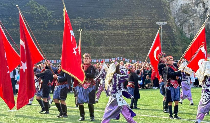 Kozlu’da Cumhuriyet Bayramı coşkuyla kutlandı