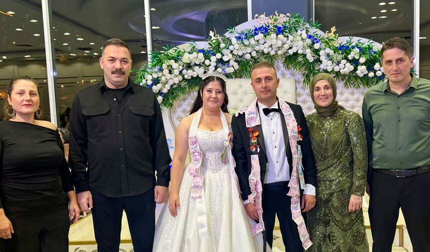 Çağlayan, Ayhan ve Esila’nın mutluluğuna ortak oldu