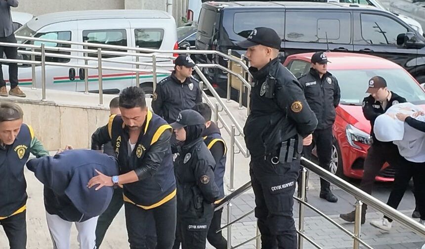 Düğün konvoyuna ilişkin soruşturmada 3 kişi adliyeye sevk edildi