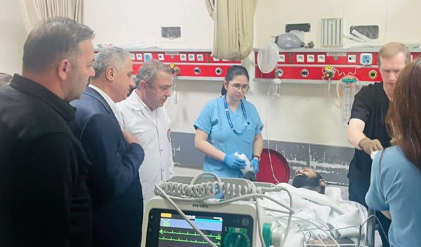 Bozkurt ve Çağlayan’dan yaralı madenci Kurtuluş Elmas’a ziyaret