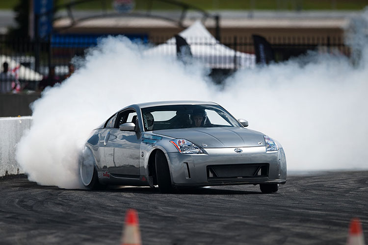 nissan-350z-welded-diff-stock-coilovers-silver-drifting-cheap-drift-cars