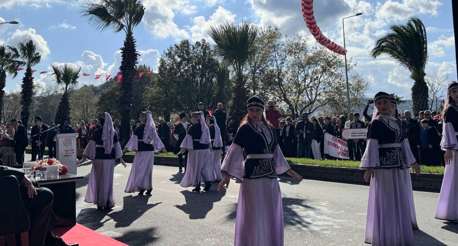 Cumhuriyetin Kalbi Eregli De Atti 3140